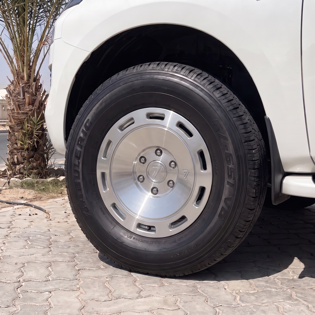 77 Slotted Disc Wheels – Silver